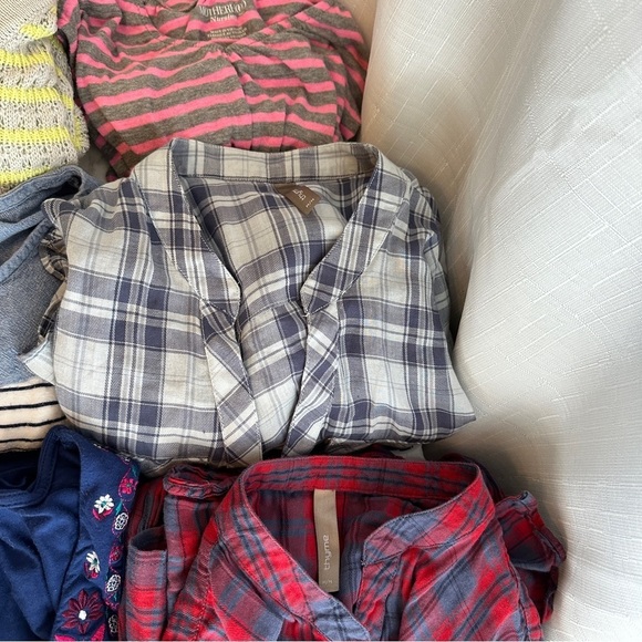 BUNDLE/LOT of  8 MATERNITY Women’s Shirts ALL Size Medium - Picture 6 of 13